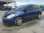 ✅ 2007 Nissan Versa SL • VIN: 3N1BC13E77L398241 • Лот: 82176285. Опубликован ранее на Copart с пробегом 234 407 миль. Бесплатный доступ к архиву аукционных продаж из США и подробный отчёт об истории автомобиля на DreamBid. Изображение 1.