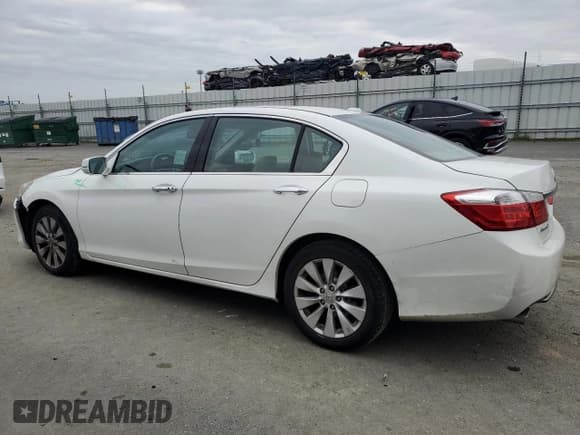 ✅ 2015 Honda Accord EX-L • VIN: 1HGCR3F8XFA030676 • Lot: 93346795. Wystawiony na Copart z przebiegiem 226 124 mil. Bezpłatny archiwum sprzedaży aukcyjnych z USA i szczegółowy raport historii pojazdu na DreamBid. Zdjęcie 2.