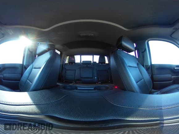 ✅ 2019 Chevrolet Silverado 1500 LTZ • VIN: 3GCUYGED0KG109314 • Lot: 43892760. Wystawiony na IAAI z przebiegiem 98 208 mil. Bezpłatny archiwum sprzedaży aukcyjnych z USA i szczegółowy raport historii pojazdu na DreamBid. Zdjęcie 18.