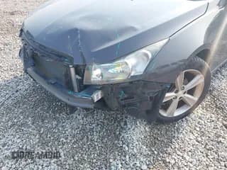 ✅ 2016 Chevrolet Cruze LT • VIN: 1G1PF5SB1G7122644 • Lot: 43074461. Wystawiony na IAAI z przebiegiem 119 511 mil. Bezpłatny archiwum sprzedaży aukcyjnych z USA i szczegółowy raport historii pojazdu na DreamBid. Zdjęcie 6.