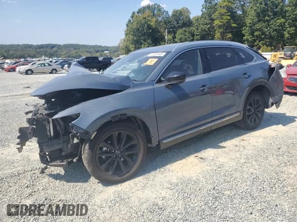 ✅ 2023 Mazda CX-9 Carbon Edition • VIN: JM3TCBDY2P0655486 • Lot: 81757045. Wystawiony na Copart z przebiegiem Nie podano. Bezpłatny archiwum sprzedaży aukcyjnych z USA i szczegółowy raport historii pojazdu na DreamBid. Zdjęcie 1.