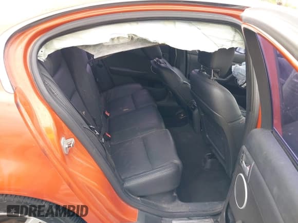 ✅ 2008 Pontiac G8 • VIN: 6G2ER57788L988111 • Lot: 42180090. Wystawiony na IAAI z przebiegiem 152 770 mil. Bezpłatny archiwum sprzedaży aukcyjnych z USA i szczegółowy raport historii pojazdu na DreamBid. Zdjęcie 8.