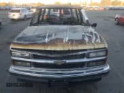 ✅ 1999 Chevrolet Suburban • VIN: 3GNEC16R5XG109155 • Lot: 79766644. Wystawiony na Copart z przebiegiem Nie podano. Bezpłatny archiwum sprzedaży aukcyjnych z USA i szczegółowy raport historii pojazdu na DreamBid. Zdjęcie 5.