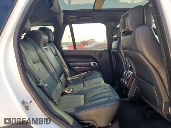 ✅ 2013 Land Rover Range Rover HSE • VIN: SALGS2DFXDA118021 • Лот: 81488245. Опубликован ранее на Copart с пробегом 111 561 миль. Бесплатный доступ к архиву аукционных продаж из США и подробный отчёт об истории автомобиля на DreamBid. Изображение 11.