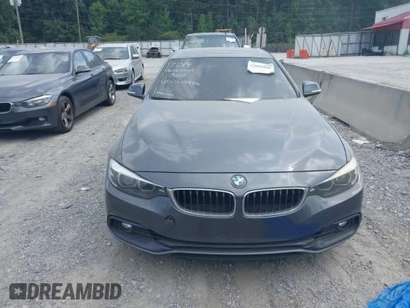 ✅ 2018 BMW 4 Series 430i xDrive • VIN: WBA4J3C57JBG91928 • Lot: 42699996. Wystawiony na IAAI z przebiegiem 147 351 mil. Bezpłatny archiwum sprzedaży aukcyjnych z USA i szczegółowy raport historii pojazdu na DreamBid. Zdjęcie 12.