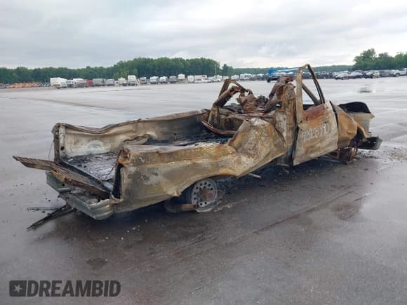 ✅ 1994 Ford F-250 • VIN: 1FTHF25H3RLA03479 • Лот: 42428390. Опубликован ранее на IAAI с пробегом Не указан. Бесплатный доступ к архиву аукционных продаж из США и подробный отчёт об истории автомобиля на DreamBid. Изображение 4.