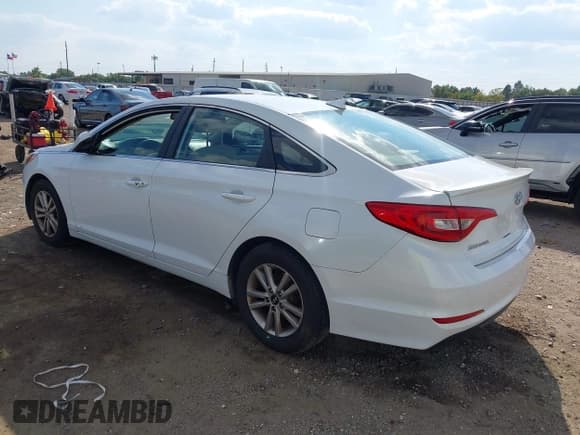 ✅ 2016 Hyundai Sonata SE • VIN: 5NPE24AF0GH313962 • Лот: 43336526. Опубликован ранее на IAAI с пробегом 93 471 миль. Бесплатный доступ к архиву аукционных продаж из США и подробный отчёт об истории автомобиля на DreamBid. Изображение 3.