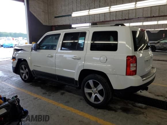 ✅ 2017 Jeep Patriot Latitude • VIN: 1C4NJPFA4HD171270 • Lot: 59748465. Wystawiony na Copart z przebiegiem 59 799 mil. Bezpłatny archiwum sprzedaży aukcyjnych z USA i szczegółowy raport historii pojazdu na DreamBid. Zdjęcie 2.
