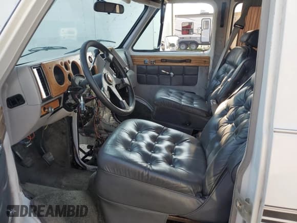 ✅ 1991 Chevrolet Sportvan • VIN: 1GBEG25K4M7126810 • Лот: 64371435. Опубликован ранее на Copart с пробегом 57 914 миль. Бесплатный доступ к архиву аукционных продаж из США и подробный отчёт об истории автомобиля на DreamBid. Изображение 7.