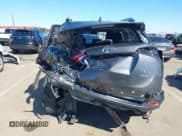 ✅ 2018 Toyota RAV4 XLE • VIN: JTMWFREV6JJ739192 • Lot: 43354082. Wystawiony na IAAI z przebiegiem 69 384 mil. Bezpłatny archiwum sprzedaży aukcyjnych z USA i szczegółowy raport historii pojazdu na DreamBid. Zdjęcie 17.