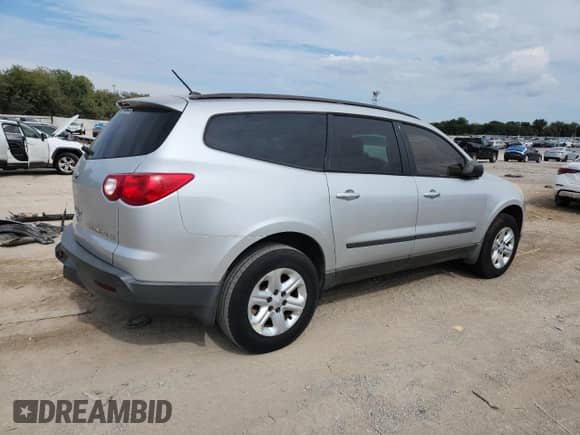 2009 Chevrolet Traverse LS z VIN 1GNER13D79S100962, wystawiony jako Copart lot #82315635 z przebiegiem 208 784 mil mil oraz Szkoda całkowita • Salvage title. Historia ofert i sprzedaży dostępna na DreamBid. Obrazek 3.