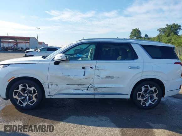 2022 Hyundai Palisade Calligraphy z VIN KM8R74HE0NU401635, wystawiony jako IAAI lot #43248516 z przebiegiem 18 784 mil mil oraz . Historia ofert i sprzedaży dostępna na DreamBid. Obrazek 14.