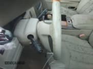 ✅ 2005 Cadillac XLR • VIN: 1G6YV34A955600425 • Лот: 76188034. Опубликован ранее на Copart с пробегом Не указан. Бесплатный доступ к архиву аукционных продаж из США и подробный отчёт об истории автомобиля на DreamBid. Изображение 9.