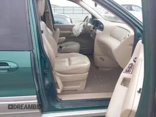 ✅ 2003 Ford Windstar SEL • VIN: 2FMZA53453BB96273 • Lot: 43278016. Wystawiony na IAAI z przebiegiem 83 985 mil. Bezpłatny archiwum sprzedaży aukcyjnych z USA i szczegółowy raport historii pojazdu na DreamBid. Zdjęcie 5.