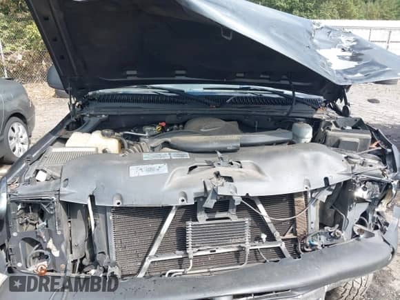 2005 Chevrolet Suburban LS с VIN 1GNEC16Z35J193634, выставлен на аукционе IAAI как лот 43276792 с пробегом Не указан миль и . История ставок и продаж доступна на DreamBid. Изображение 10.