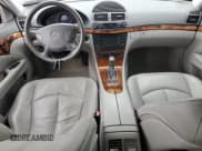✅ 2003 Mercedes-Benz E 500 • VIN: WDBUF70JX3A304936 • Лот: 65901175. Опубликован ранее на Copart с пробегом 9 681 миль. Бесплатный доступ к архиву аукционных продаж из США и подробный отчёт об истории автомобиля на DreamBid. Изображение 8.