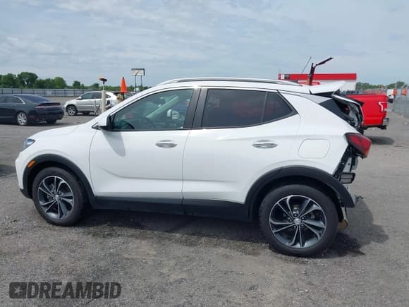 ✅ 2022 Buick Encore GX Select • VIN: KL4MMDS27NB134327 • Lot: 42161612. Listed on IAAI with 24,017 mi. Free auction sales archive from the USA and detailed vehicle history report at DreamBid. Image 15.