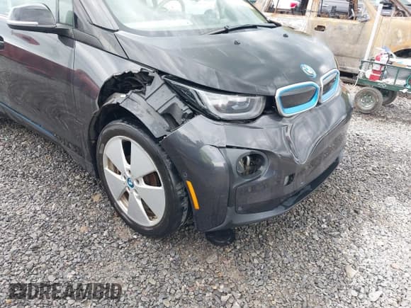 ✅ 2015 BMW i3 • VIN: WBY1Z2C59FV286728 • Lot: 42172089. Wystawiony na IAAI z przebiegiem 93 252 mil. Bezpłatny archiwum sprzedaży aukcyjnych z USA i szczegółowy raport historii pojazdu na DreamBid. Zdjęcie 6.