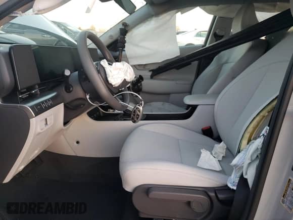 2024 Hyundai Kona SE with VIN KM8HA3AB2RU160352, listed as a Copart auction lot 82913854 with 3,147 mi miles and Salvage title. Bid and sale history available at DreamBid. Image 7.