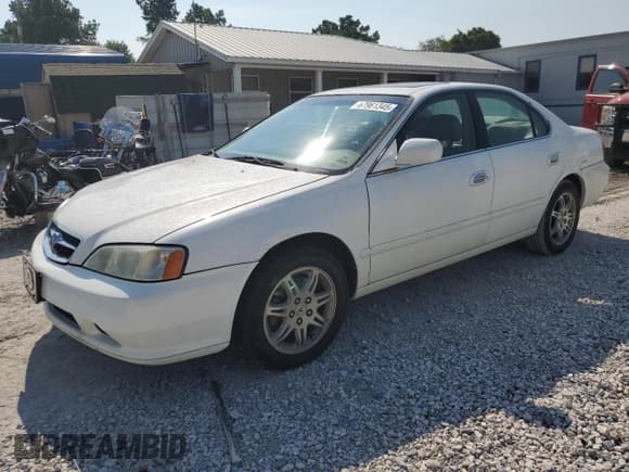 ✅ 1999 Acura TL • VIN: 19UUA5648XA005751 • Lot: 67961345. Listed on Copart with 215,102 mi. Free auction sales archive from the USA and detailed vehicle history report at DreamBid. Image 1.