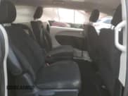 ✅ 2021 Chrysler Voyager LX • VIN: 2C4RC1CG5MR503354 • Lot: 67683255. Wystawiony na Copart z przebiegiem Nie podano. Bezpłatny archiwum sprzedaży aukcyjnych z USA i szczegółowy raport historii pojazdu na DreamBid. Zdjęcie 11.