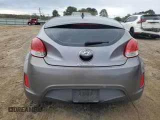 ✅ 2015 Hyundai Veloster • VIN: KMHTC6AD7FU227692 • Lot: 78468744. Wystawiony na Copart z przebiegiem 136 363 mil. Bezpłatny archiwum sprzedaży aukcyjnych z USA i szczegółowy raport historii pojazdu na DreamBid. Zdjęcie 6.