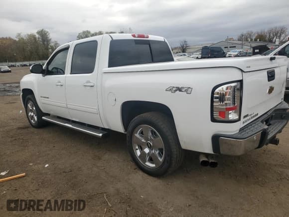 ✅ 2011 Chevrolet Silverado 1500 LTZ • VIN: 3GCPKTE32BG368305 • Lot: 90077185. Listed on Copart with 218,942 mi. Free auction sales archive from the USA and detailed vehicle history report at DreamBid. Image 2.