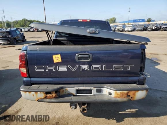 ✅ 2006 Chevrolet Silverado 1500 Work Truck • VIN: 2GCEC19Z961320693 • Лот: 71088254. Опубликован ранее на Copart с пробегом Не указан. Бесплатный доступ к архиву аукционных продаж из США и подробный отчёт об истории автомобиля на DreamBid. Изображение 6.