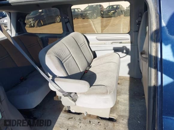 ✅ 1995 Ford Windstar GL • VIN: 2FMDA5148SBB49573 • Lot: 42024606. Wystawiony na IAAI z przebiegiem 264 868 mil. Bezpłatny archiwum sprzedaży aukcyjnych z USA i szczegółowy raport historii pojazdu na DreamBid. Zdjęcie 8.