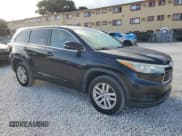 ✅ 2015 Toyota Highlander LE • VIN: 5TDZKRFH9FS046662 • Лот: 90106085. Опубликован ранее на Copart с пробегом 107 948 миль. Бесплатный доступ к архиву аукционных продаж из США и подробный отчёт об истории автомобиля на DreamBid. Изображение 4.