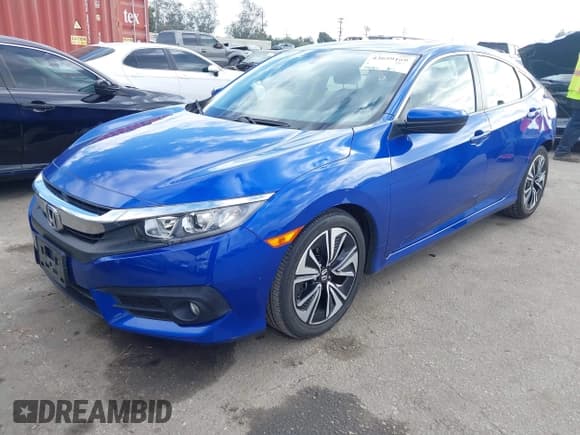 ✅ 2018 Honda Civic EX-T • VIN: JHMFC1F3XJX007327 • Lot: 43699169. Listed on IAAI with 29,883 mi. Free auction sales archive from the USA and detailed vehicle history report at DreamBid. Image 2.
