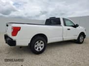 ✅ 2019 Nissan Titan S • VIN: 1N6AA1R70KN521908 • Lot: 69290525. Wystawiony na Copart z przebiegiem 62 691 mil. Bezpłatny archiwum sprzedaży aukcyjnych z USA i szczegółowy raport historii pojazdu na DreamBid. Zdjęcie 3.