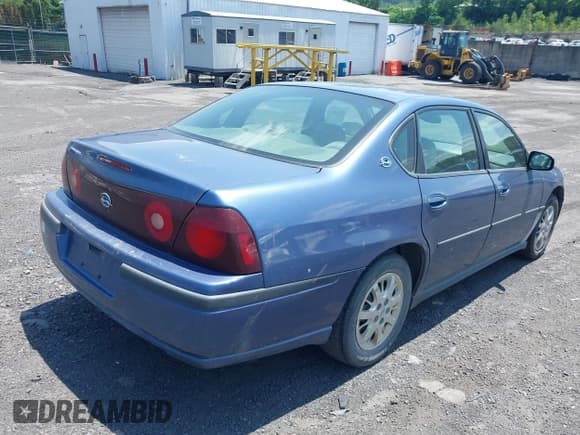 ✅ 2000 Chevrolet Impala • VIN: 2G1WF52E9Y9189806 • Lot: 42565851. Listed on IAAI with 174,136 mi. Free auction sales archive from the USA and detailed vehicle history report at DreamBid. Image 4.
