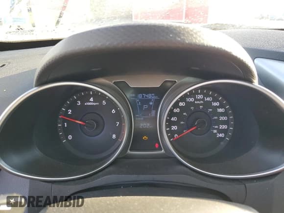 ✅ 2012 Hyundai Veloster w/Red Int • VIN: KMHTC6AD6CU025700 • Lot: 78817664. Wystawiony na Copart z przebiegiem 187 480 mil. Bezpłatny archiwum sprzedaży aukcyjnych z USA i szczegółowy raport historii pojazdu na DreamBid. Zdjęcie 9.