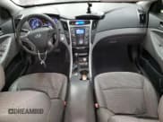 ✅ 2011 Hyundai Sonata SE • VIN: 5NPEC4AC8BH287672 • Lot: 75670254. Listed on Copart with 285,229 mi. Free auction sales archive from the USA and detailed vehicle history report at DreamBid. Image 8.