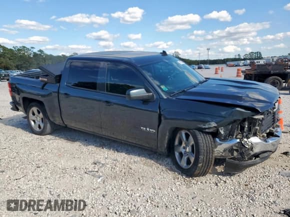 ✅ 2018 Chevrolet Silverado 1500 LT • VIN: 3GCPCREC0JG540636 • Lot: 92721245. Wystawiony na Copart z przebiegiem 164 314 mil. Bezpłatny archiwum sprzedaży aukcyjnych z USA i szczegółowy raport historii pojazdu na DreamBid. Zdjęcie 4.