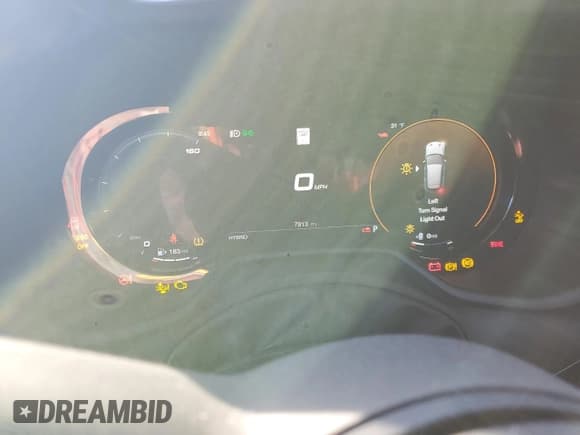 ✅ 2024 Dodge Hornet R/T • VIN: ZACPDFCW0R3A21810 • Lot: 42248845. Listed on Copart with 7,913 mi. Free auction sales archive from the USA and detailed vehicle history report at DreamBid. Image 9.