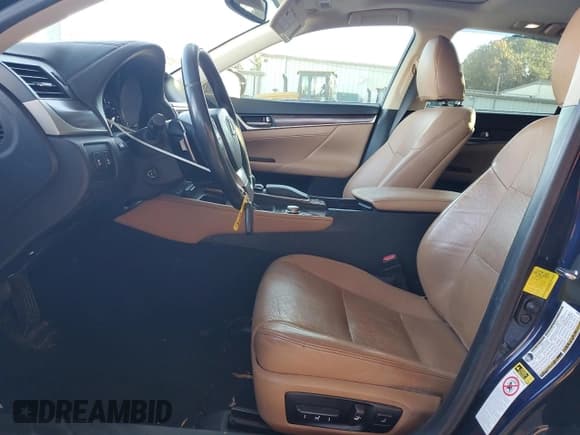 ✅ 2014 Lexus GS 350 • VIN: JTHBE1BL6E5032077 • Lot: 93114935. Wystawiony na Copart z przebiegiem 150 227 mil. Bezpłatny archiwum sprzedaży aukcyjnych z USA i szczegółowy raport historii pojazdu na DreamBid. Zdjęcie 7.