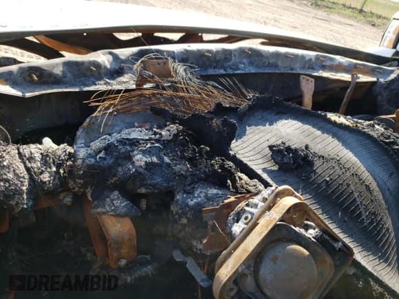 ✅ 2007 Hyundai Santa Fe GLS • VIN: 5NMSG13DX7H070110 • Lot: 70377204. Listed on Copart with Not provided. Free auction sales archive from the USA and detailed vehicle history report at DreamBid. Image 9.