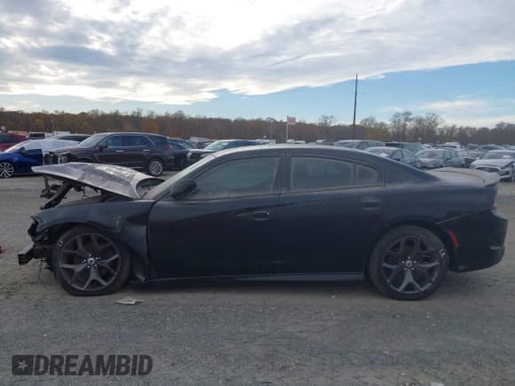 ✅ 2019 Dodge Charger GT • VIN: 2C3CDXHG1KH567090 • Lot: 36537062. Wystawiony na IAAI z przebiegiem 64 528 mil. Bezpłatny archiwum sprzedaży aukcyjnych z USA i szczegółowy raport historii pojazdu na DreamBid. Zdjęcie 15.