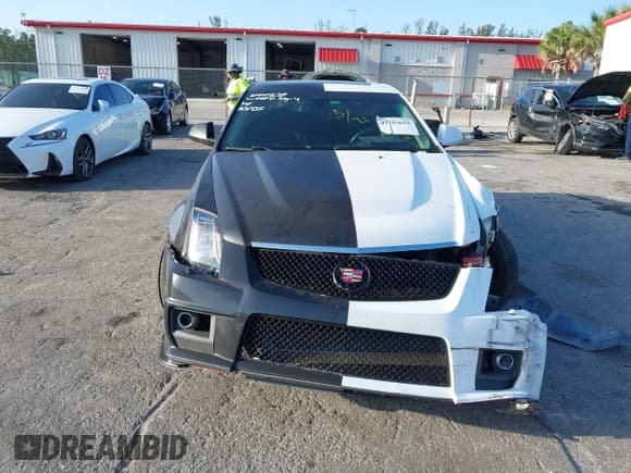 ✅ 2014 Cadillac CTS-V • VIN: 1G6DV5EP0E0106755 • Lot: 42103019. Wystawiony na IAAI z przebiegiem 77 337 mil. Bezpłatny archiwum sprzedaży aukcyjnych z USA i szczegółowy raport historii pojazdu na DreamBid. Zdjęcie 6.