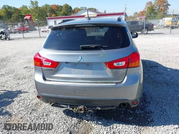 2016 Mitsubishi Outlander SEL с VIN JA4AR4AW2GZ023431, выставлен на аукционе IAAI как лот 43250585 с пробегом 119 669 миль миль и . История ставок и продаж доступна на DreamBid. Изображение 17.