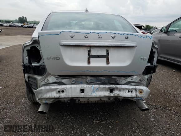 ✅ 2011 Volvo S40 • VIN: YV1672MS3B2534916 • Lot: 63177274. Listed on Copart with 197,061 mi. Free auction sales archive from the USA and detailed vehicle history report at DreamBid. Image 6.