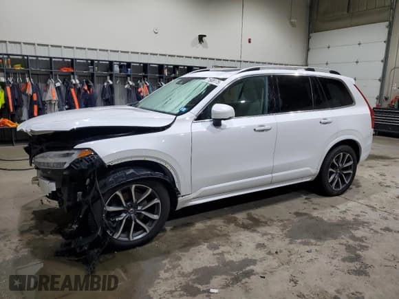 ✅ 2019 Volvo XC90 Momentum • VIN: YV4A22PK4K1447992 • Lot: 71608175. Wystawiony na Copart z przebiegiem 67 470 mil. Bezpłatny archiwum sprzedaży aukcyjnych z USA i szczegółowy raport historii pojazdu na DreamBid. Zdjęcie 1.