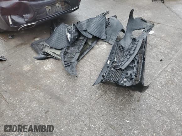 ✅ 2018 Buick Regal GS • VIN: W04GS6SS5J1093159 • Lot: 72754184. Listed on Copart with 168,815 mi. Free auction sales archive from the USA and detailed vehicle history report at DreamBid. Image 12.