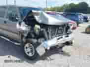 2006 Chevrolet Silverado 2500HD LT3 z VIN 1GCHK23D86F170586, wystawiony jako IAAI lot #43370102 z przebiegiem 154 282 mil mil oraz . Historia ofert i sprzedaży dostępna na DreamBid. Obrazek 6.