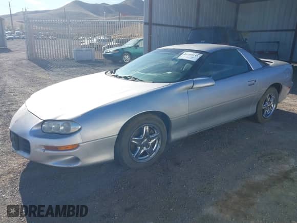 1998 Chevrolet Camaro with VIN 2G1FP22K9W2144033, listed as a IAAI auction lot 41609148 with 164,616 mi miles and . Bid and sale history available at DreamBid. Image 2.