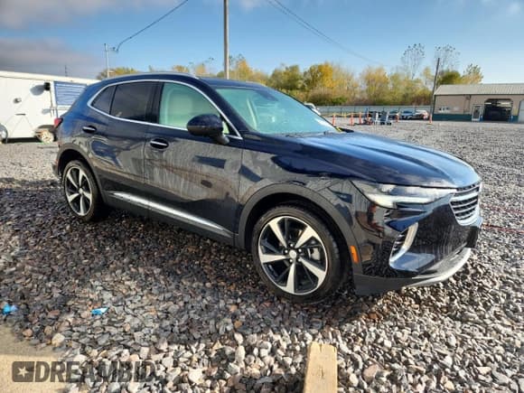 ✅ 2021 Buick Envision Essence • VIN: LRBFZPR46MD052910 • Lot: 90900545. Listed on Copart with 53,092 mi. Free auction sales archive from the USA and detailed vehicle history report at DreamBid. Image 4.