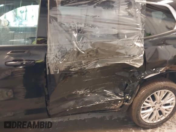 ✅ 2024 GMC Acadia FWD Elevation • VIN: 1GKENKKS8RJ183273 • Lot: 41683336. Listed on IAAI with 9,623 mi. Free auction sales archive from the USA and detailed vehicle history report at DreamBid. Image 6.