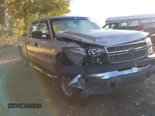 ✅ 2005 Chevrolet Silverado 2500HD LS • VIN: 1GCHK23205F849040 • Лот: 43381357. Опубликован ранее на IAAI с пробегом 235 872 миль. Бесплатный доступ к архиву аукционных продаж из США и подробный отчёт об истории автомобиля на DreamBid. Изображение 1.